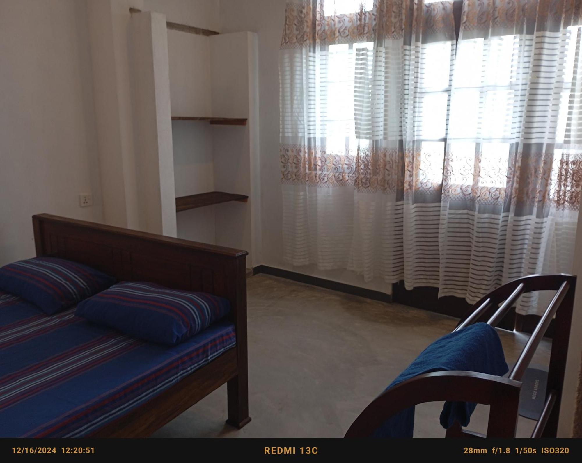 Southern Beach Surf Lodge Ahangama Chambre photo