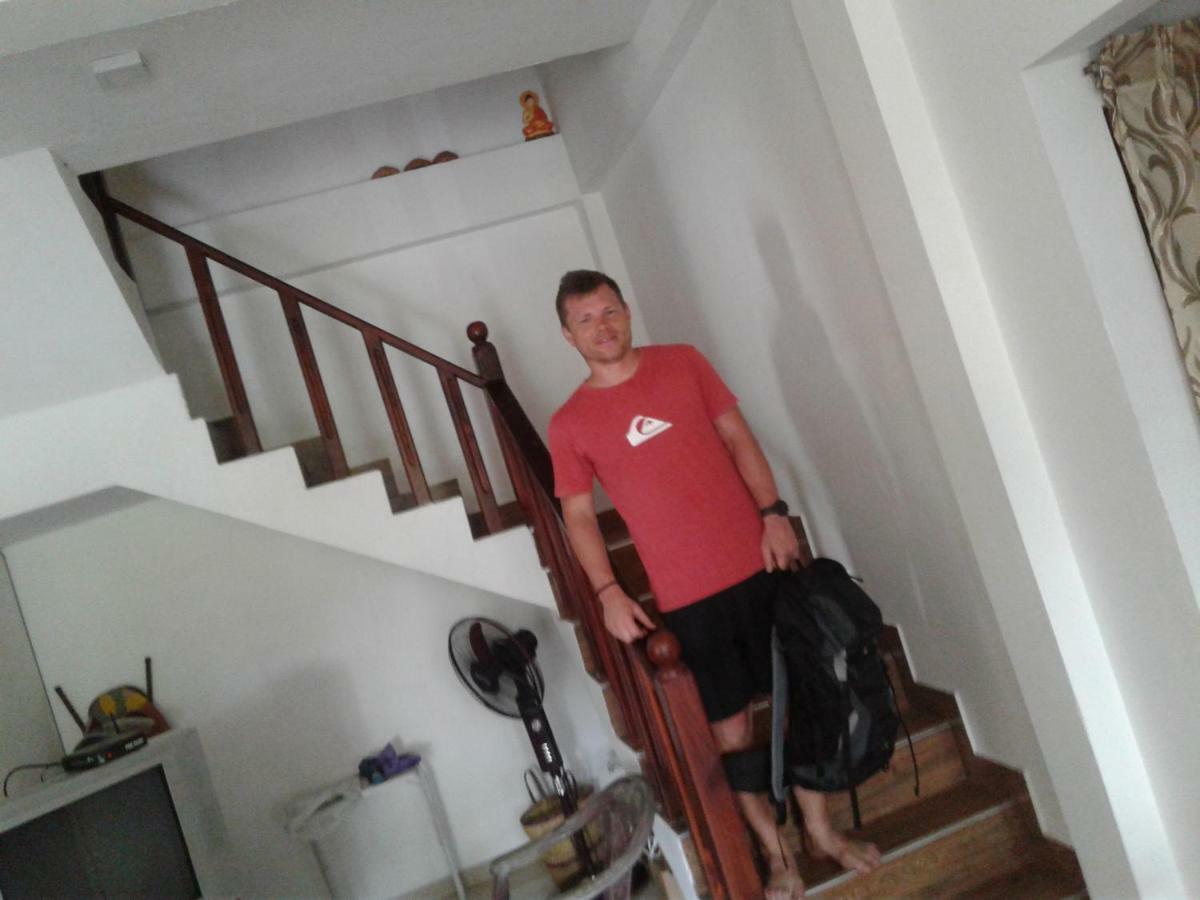 Southern Beach Surf Lodge Ahangama Extérieur photo